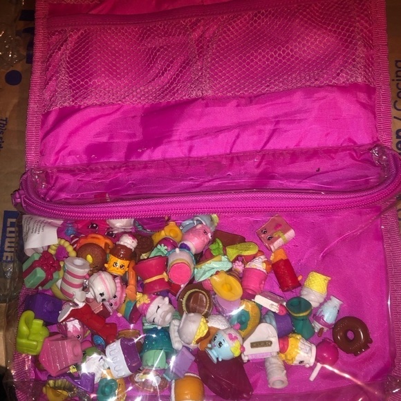 Shopkins early series lot and collection carrying case - Picture 5 of 7